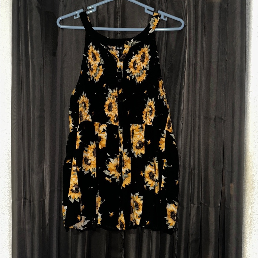 Torrid Black with Sunflower Print tank top